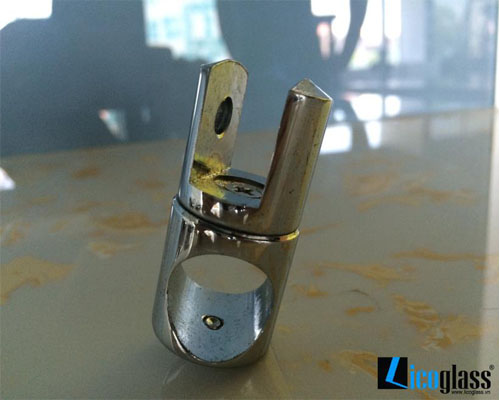  Bộ giằng chống rung VVP vách tắm kính 135 độ